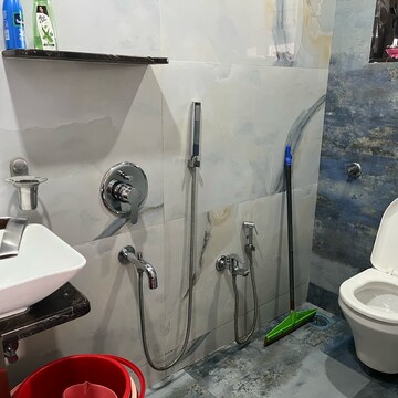 Bathroom in 2 BHK Apartment at Gurumahima Heights CHS, Sanpada Sector 1 – for Sale