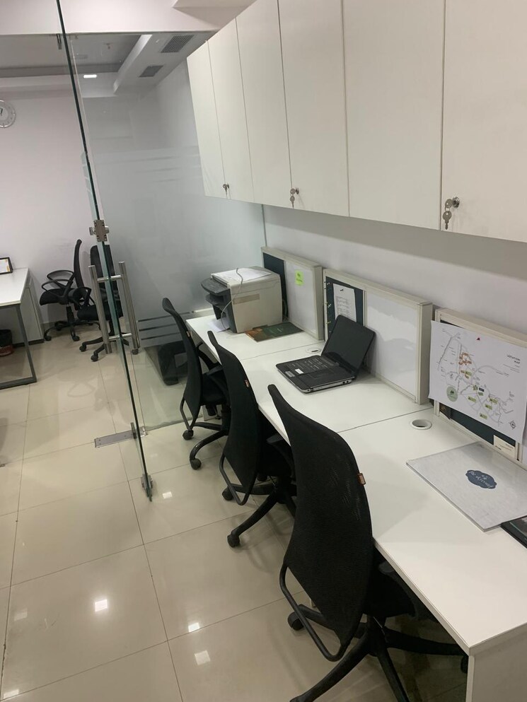 Team Area, spaze-edge-tower Commercial Office Space 550 Sq.Ft. In Sector 47 Gurgaon 8751918