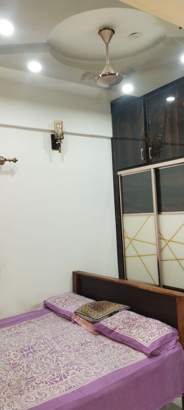 Room in 3 BHK Builder Floor at Benson Town – for Rent