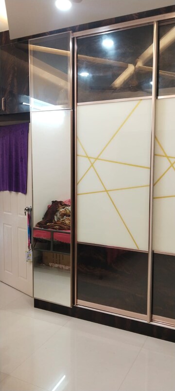 Room in 3 BHK Builder Floor at Benson Town – for Rent