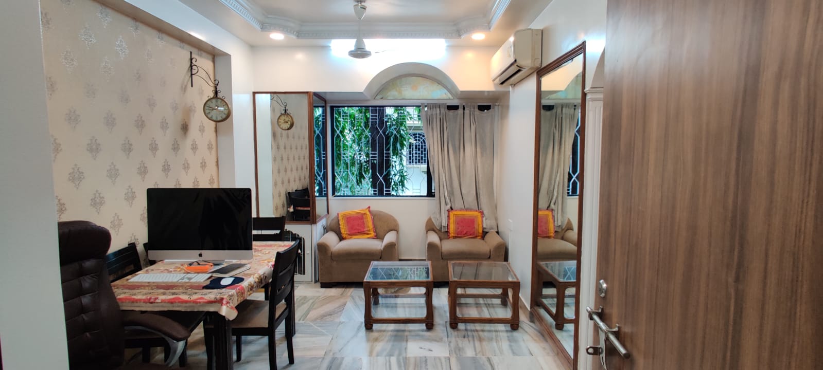 1 BHK Apartment For Sale in Khar West