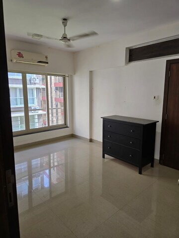 Room in 2 BHK Apartment at Shalom CHS Chembur, Chembur – for Rent