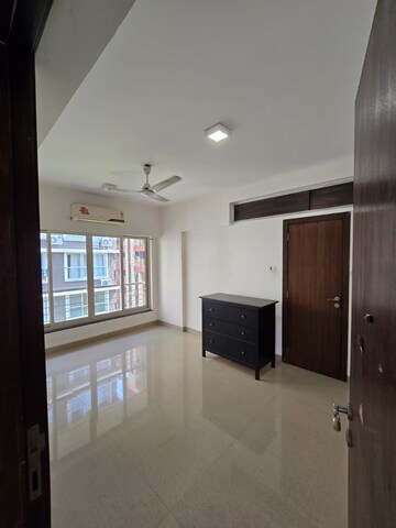 Room in 2 BHK Apartment at Shalom CHS Chembur, Chembur – for Rent