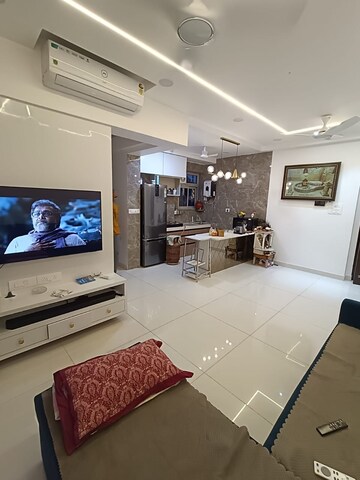 Team Area in 2 BHK Apartment at SD Astron Tower, Kandivali East – for Sale