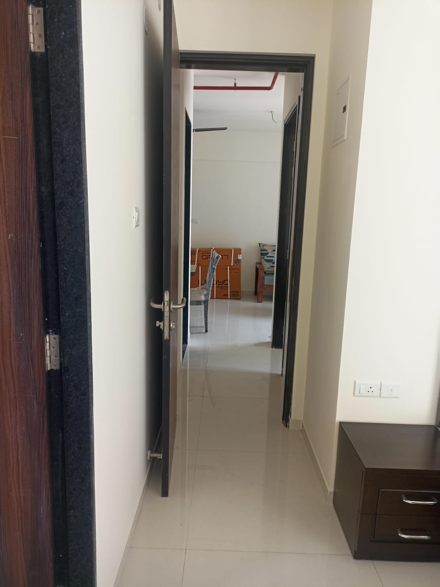 2 BHK Apartment For Rent in Sheth Zuri