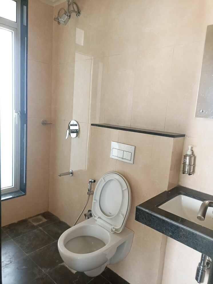 Bathroom, sheth-zuri 2 Bedroom 1065 Sq.Ft. Apartment In Laxmi Nagar Thane 8752045
