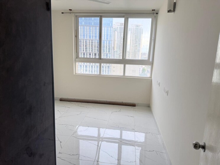 Room, mantri-manyata-lithos 3 Bedroom 1740 Sq.Ft. Apartment In Thanisandra Bangalore 8752049