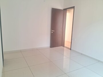 Room in 3 BHK Apartment at Yashwin Supernova, Wakad – for Rent