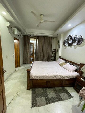 Bedroom in 3 BHK Builder Floor at Surya CGHS, Sector 43 – for Rent