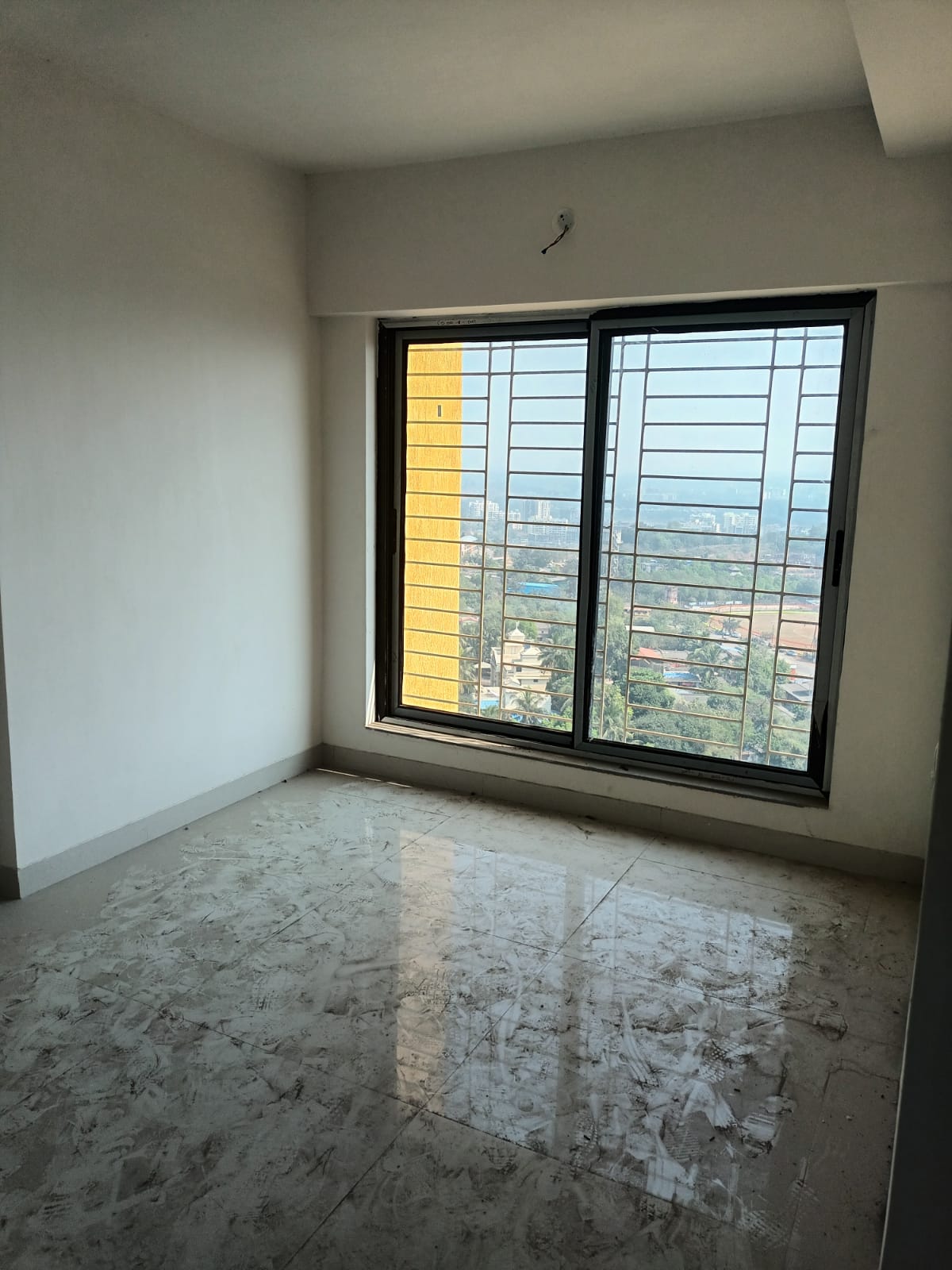 3 BHK 780 Sq.Ft. Apartment in Tharwani Ariana Phase IV