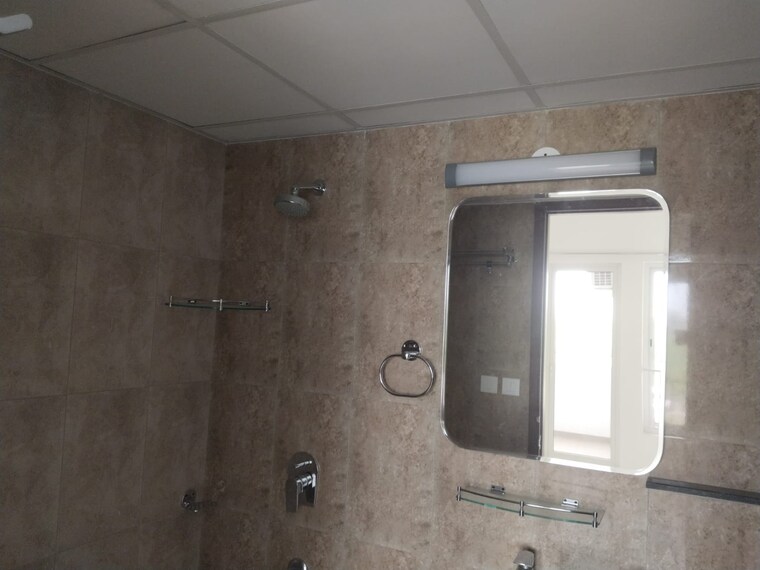 Bathroom, indiabulls-enigma 4 Bedroom 3400 Sq.Ft. Apartment In Sector 110 Gurgaon 8752288