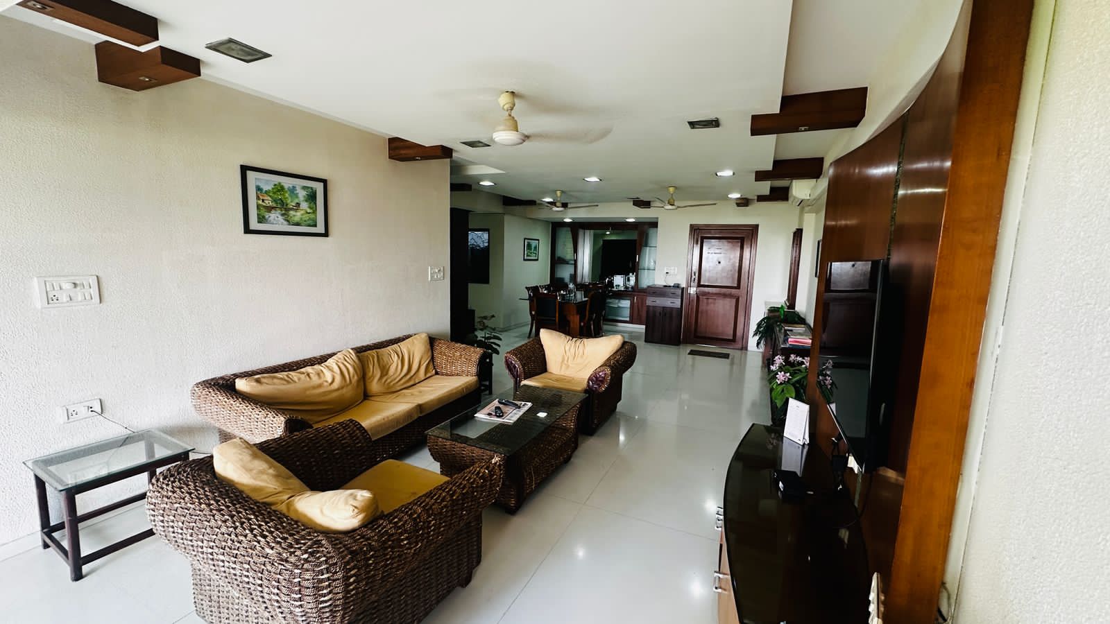 3 BHK 1850 Sq.Ft. Apartment in Eden Hall Worli