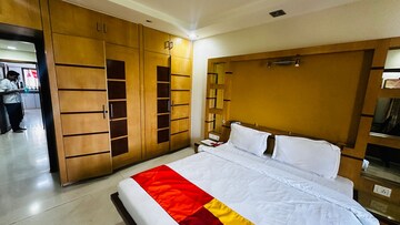 Bedroom in 3 BHK Apartment at Eden Hall Worli, Worli – for Rent