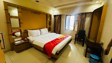 Bedroom in 3 BHK Apartment at Eden Hall Worli, Worli – for Rent