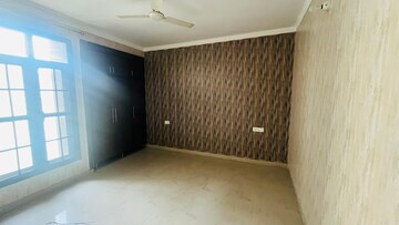 Room in 3 BHK Apartment at Maya Garden City, Lohgarh – for Rent