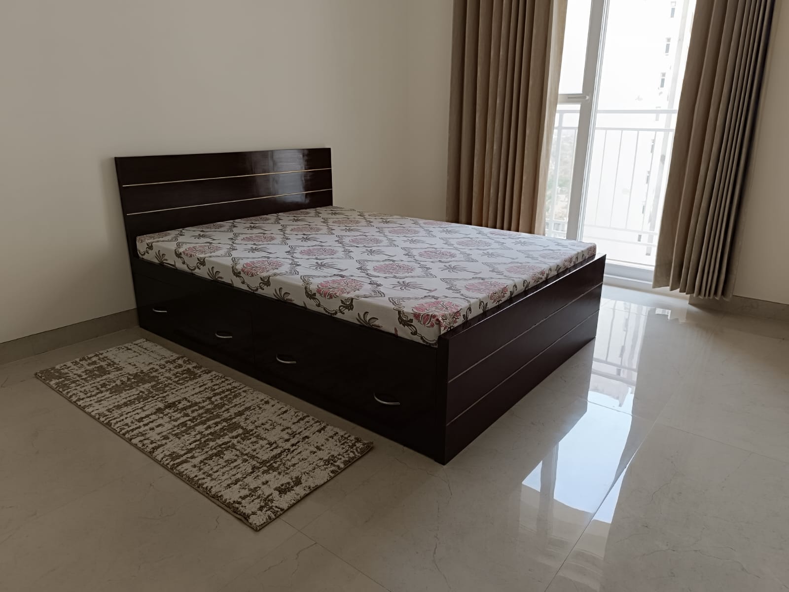 3 BHK + Servant Room Apartment For Rent in Jaypee Wish Town Klassic