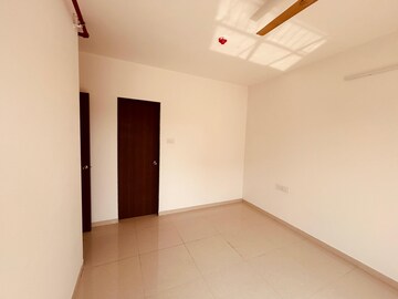 Room in 2 BHK Apartment at Shapoorji Pallonji Joyville Hadapsar Annexe, Hadapsar – for Rent