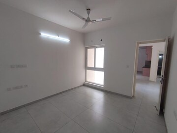 Room in 3 BHK Apartment at Casagrand Boulevard, Hennur Road – for Rent