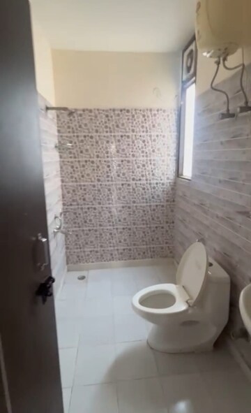 Bathroom in 1 RK Apartment at DLF City Phase III, Sector 24 – for Rent
