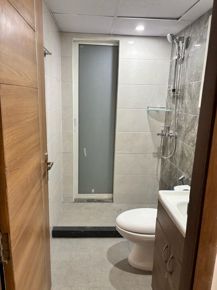 Bathroom, vatika-xpressions 3 Bedroom 1550 Sq.Ft. Apartment In Sector 88b Gurgaon 8752514