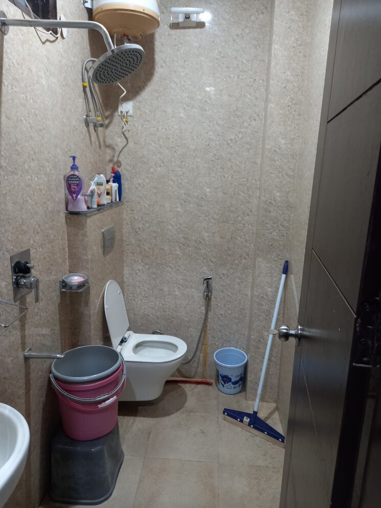 Bathroom, sector 51 2 Bedroom 1450 Sq.Ft. Builder Floor In Sector 51 Gurgaon 8752546