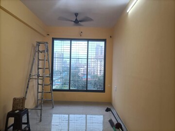 Room in 2 BHK Apartment at Matunga – for Sale
