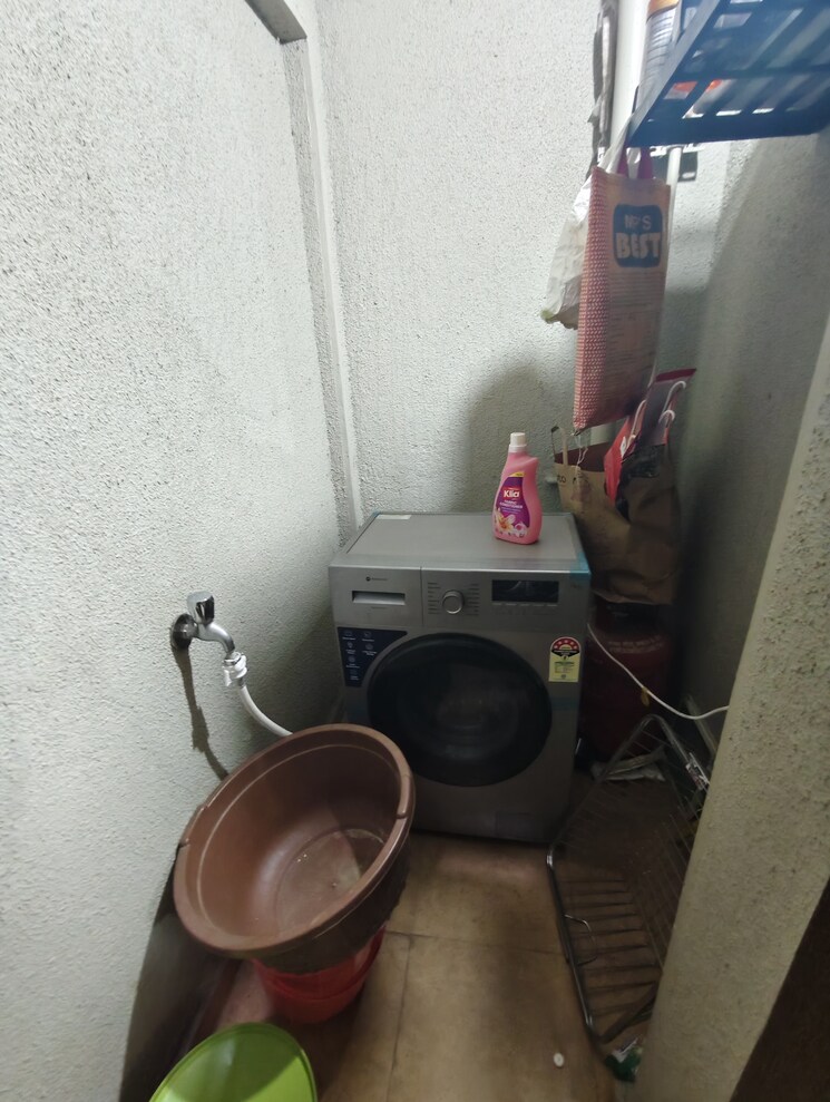 Bathroom, mantra-29-gold-coast 2 Bedroom 625 Sq.Ft. Apartment In Tingre Nagar Pune 8752577