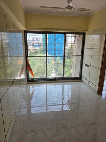 2 BHK Apartment For Rent in Vile Parle East