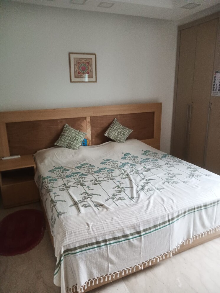 Room, saket 6 Bedroom 2500 Sq.Ft. Builder Floor In Saket Delhi 8752627