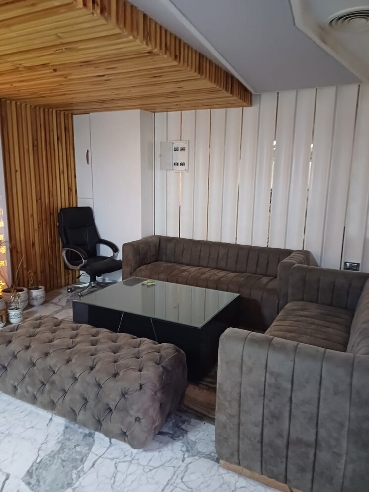 Bedroom, rohini sector 7 3 Bedroom 120 Sq.Mt. Builder Floor In Rohini Sector 7 Delhi 8752616