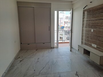 Room in 3 BHK Apartment at Bhabat – for Rent