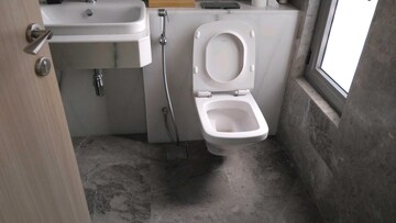 Bathroom in 4 BHK Apartment at Rustomjee Crown, Prabhadevi – for Sale