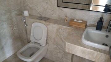 Bathroom in 4 BHK Apartment at Rustomjee Crown, Prabhadevi – for Sale