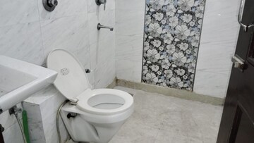 Bathroom in 2.5 BHK Apartment at Navbharat Apartments, Paschim Vihar – for Rent