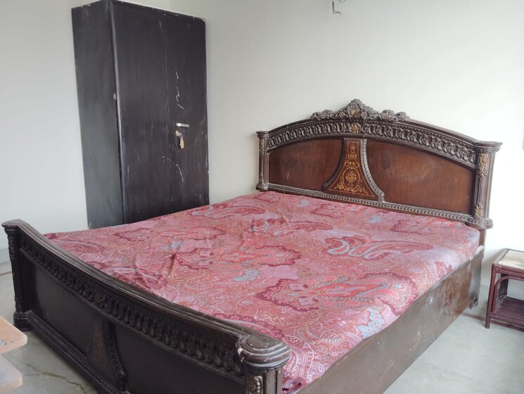 Bedroom, navbharat-apartments 2.5 Bedroom 1000 Sq.Ft. Apartment In Paschim Vihar Delhi 8752647