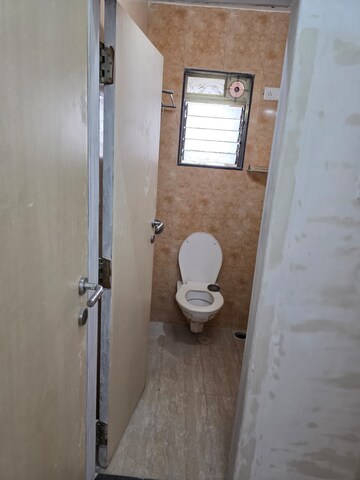 Attached Bathroom in 2 BHK Apartment at Vile Parle East – for Rent