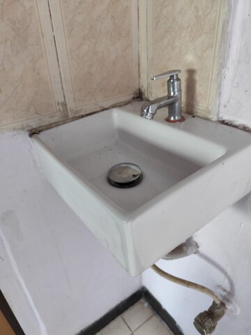Bathroom in 1 BHK Apartment at Sector 5 Kharghar – for Rent