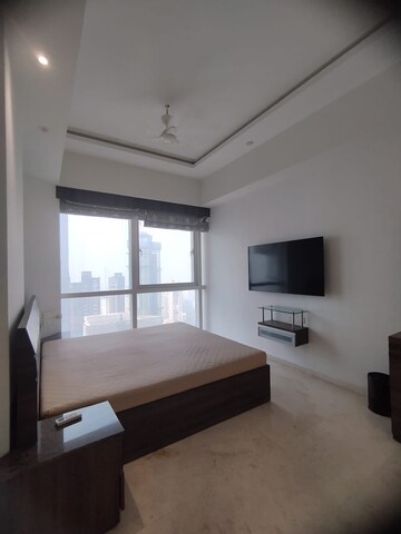 Bedroom in 2.5 BHK Apartment at Prabhadevi CHS, Prabhadevi – for Rent