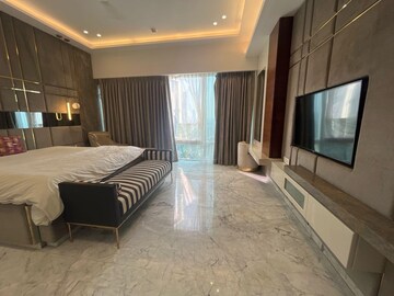 Bedroom in 4 BHK Apartment at Indiabulls Blu, Worli – for Sale