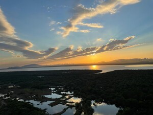 Swimming Pool in 3 BHK Apartment at Pratik Heights, Ghansoli – for Sale