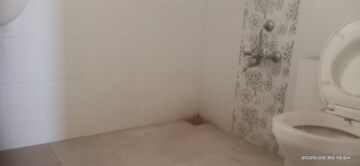 Attached Bathroom in 2 BHK Apartment at Kareli Bagh – for Rent