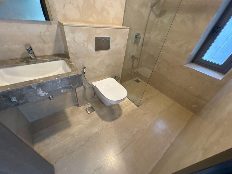 Bathroom, piramal-mahalaxmi 4 Bedroom 1850 Sq.Ft. Apartment In Mahalaxmi Mumbai 8752901