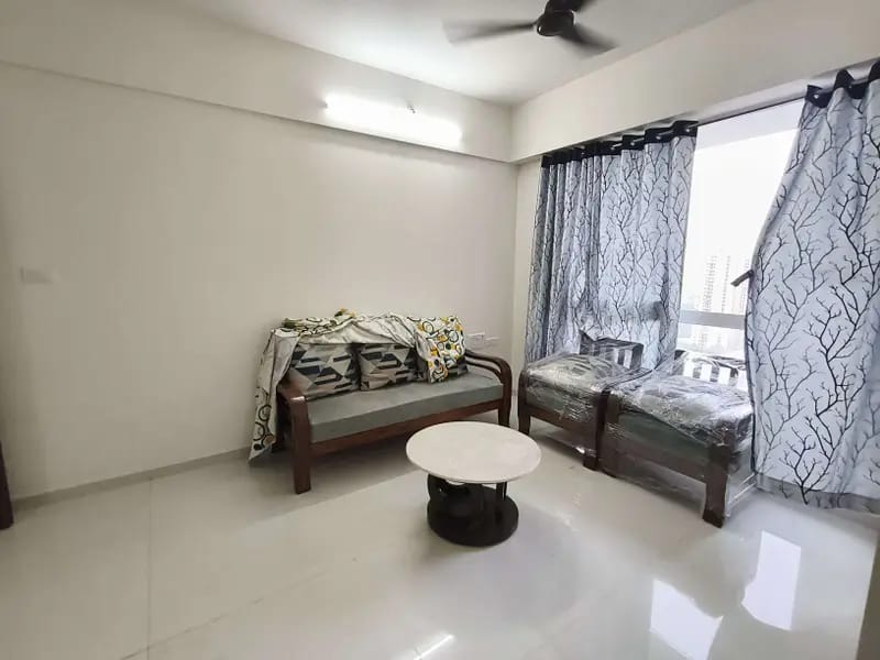 2 BHK + Pooja Room Apartment For Rent in Sheth Zuri
