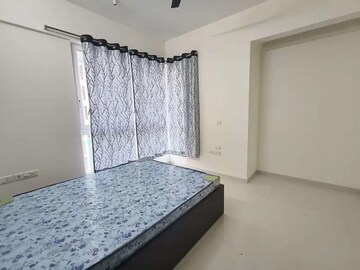 Bedroom in 2 BHK Apartment at Sheth Zuri, Laxmi Nagar – for Rent