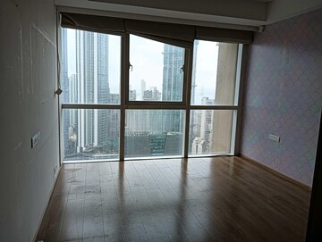 Room in 4 BHK Apartment at Indiabulls Sky, Lower Parel – for Sale