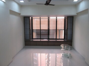 Room in 1 BHK Apartment at Shree Sai Complex, Prabhadevi – for Rent