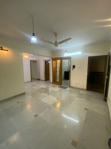 Living Room in 2 BHK Apartment at Santacruz West – for Rent