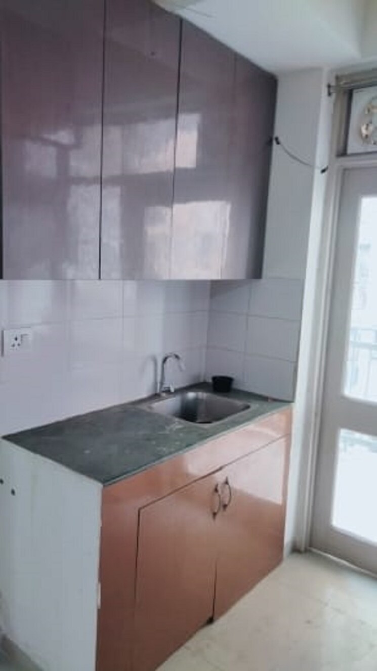 Kitchen, niti khand i 3 Bedroom 1700 Sq.Ft. Apartment In Niti Khand I Ghaziabad 8752999