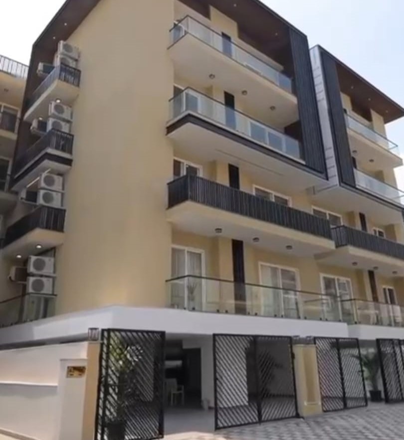 4 BHK + Extra Room Apartment For Sale in Anant Raj The Estate Floors