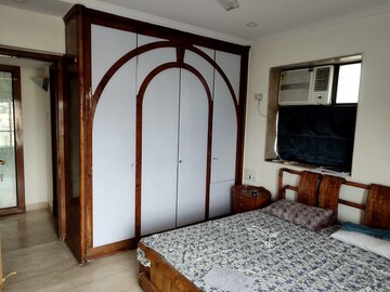 2 BHK Apartment For Rent in Juhu